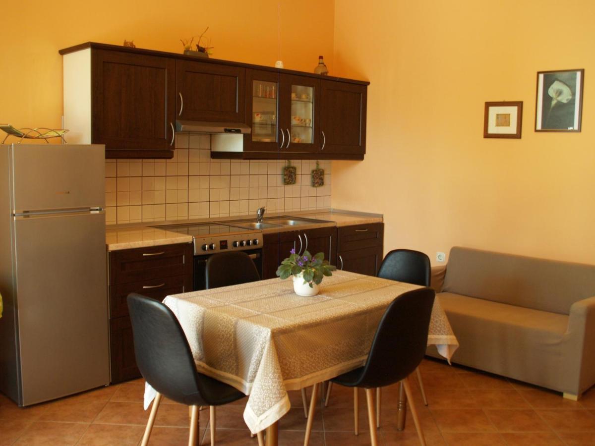 Apartments Frank โรวีน ภายนอก รูปภาพ