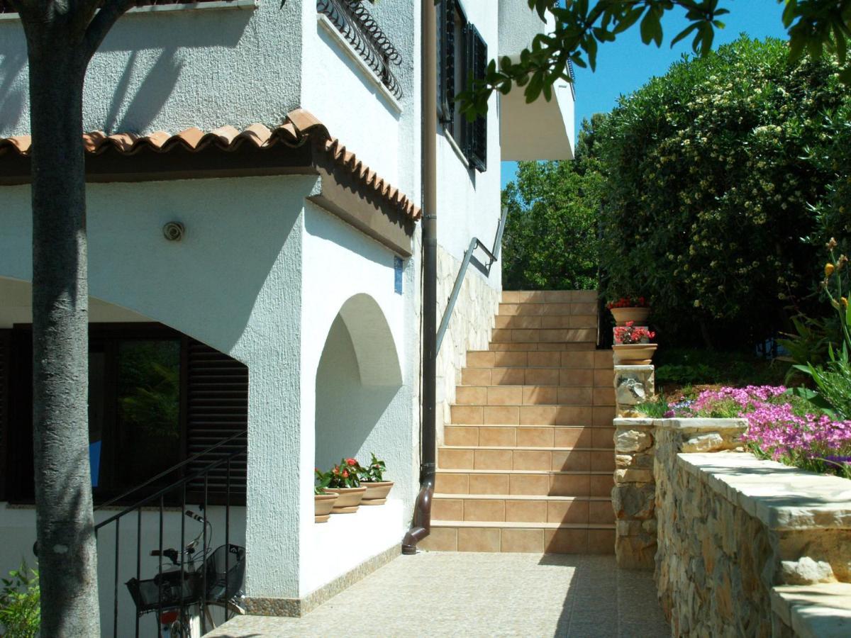 Apartments Frank โรวีน ภายนอก รูปภาพ